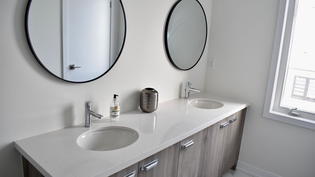 Photo of Bathroom in Oakville