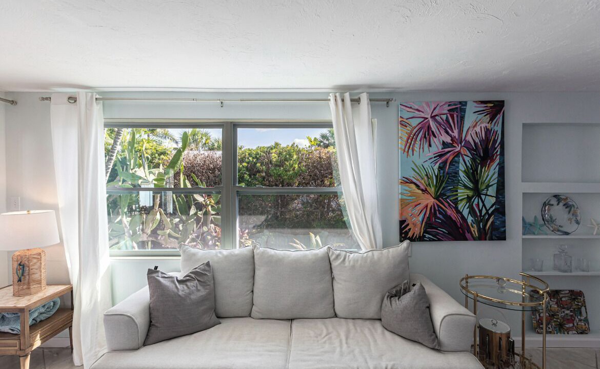Photo of Livingroom in Longbeach Village