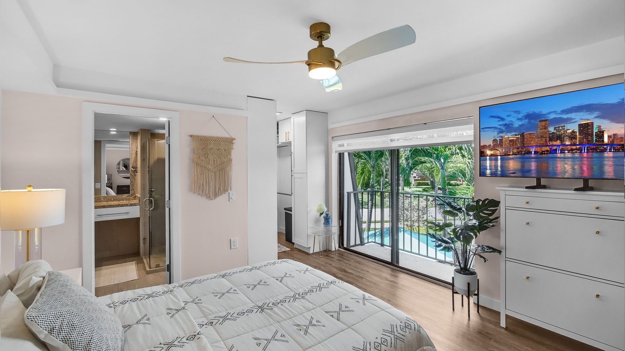 Photo of Bedroom in The Bluffs