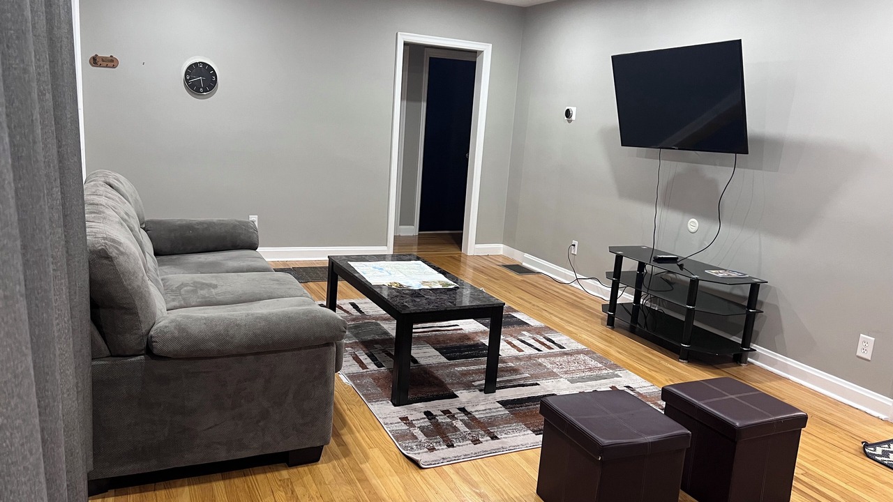 Photo of Livingroom in Belleville
