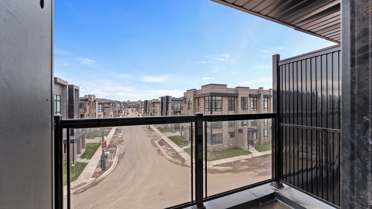 Photo of Outdoor in Oakville