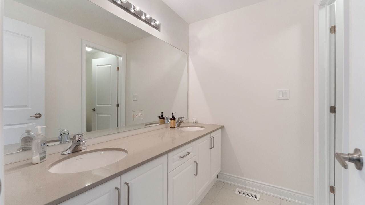 Photo of Bathroom in Oakville