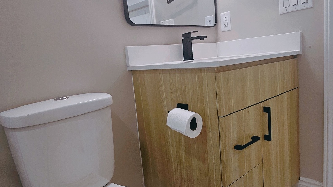 Photo of Bathroom in Halton Regional Municipality