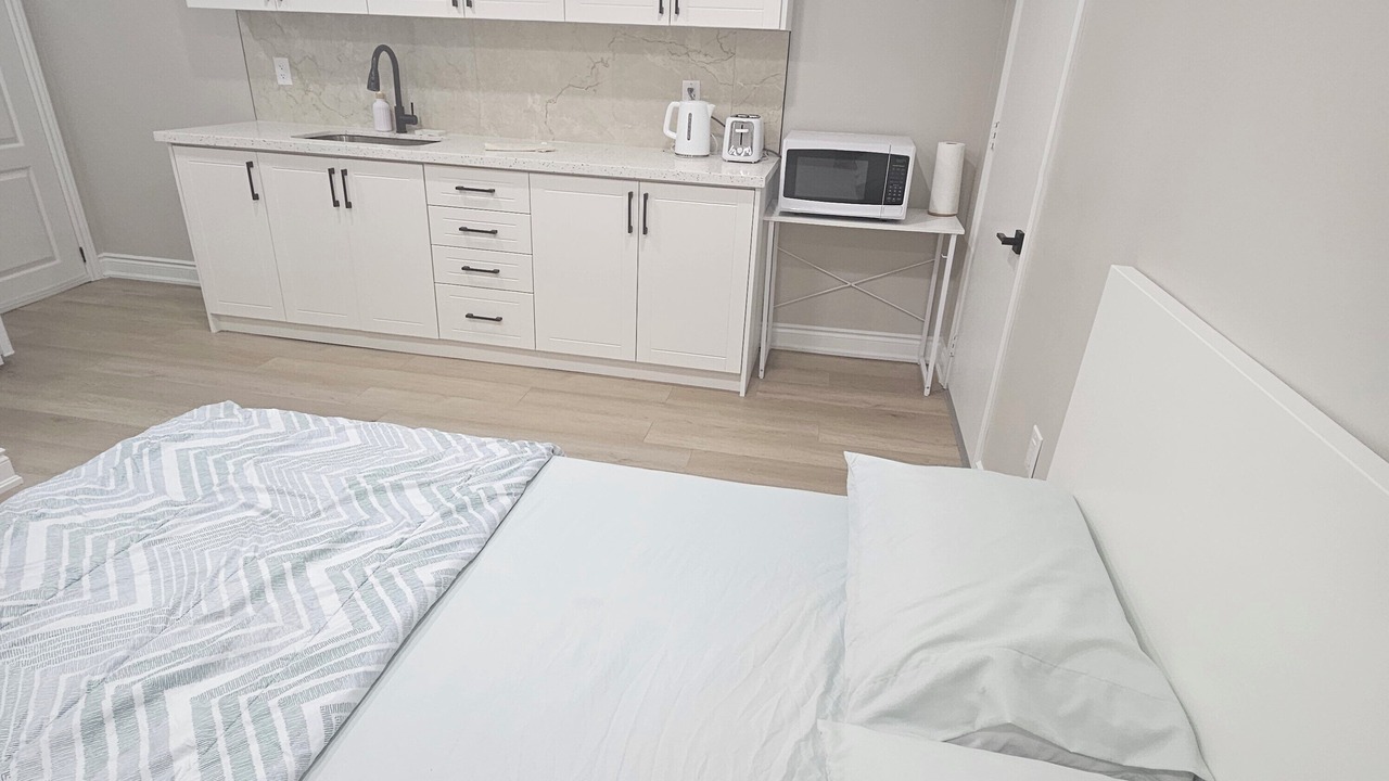 Photo of Bedroom in Halton Regional Municipality