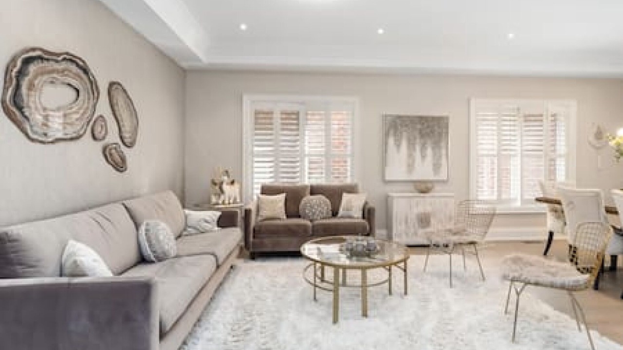 Photo of Livingroom in Churchill Meadows