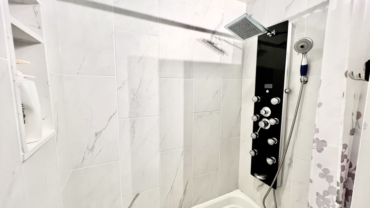 Photo of Bathroom in Clearview