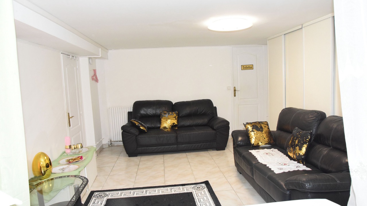 Photo of Livingroom in Bondy