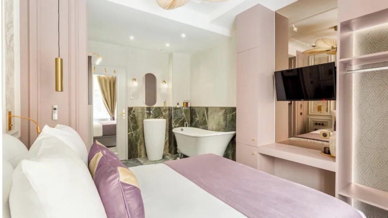 Photo of Bedroom in Bonne-Nouvelle