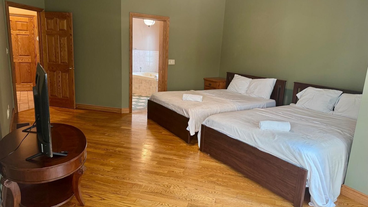 Photo of Bedroom in Wasaga Beach