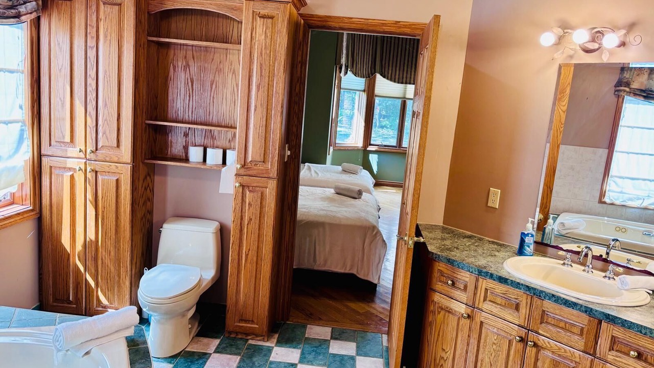 Photo of Bathroom in Wasaga Beach