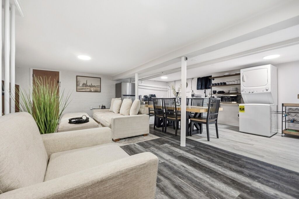 Photo of Livingroom in Newark