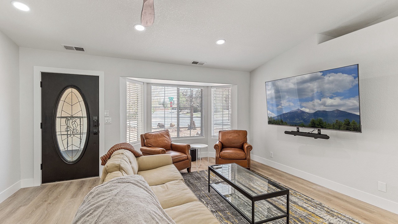 Photo of Livingroom in Walnut Meadows