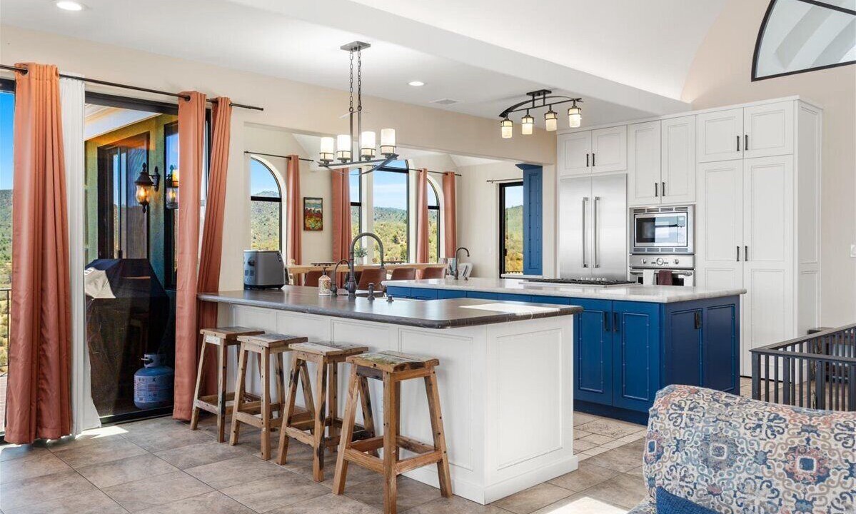 Photo of Kitchen in Lynx Mountain View Estates