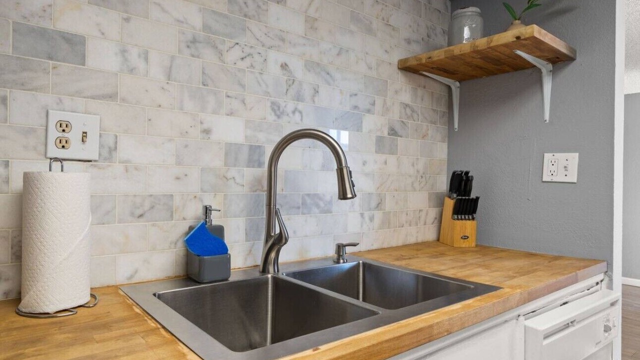 Photo of Kitchen in Entertainment District