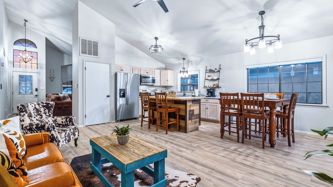 Photo of Livingroom in Bullhead City