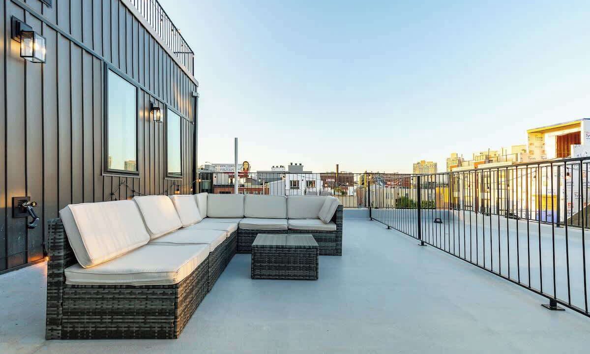 Photo of Patio Balcony in Old City