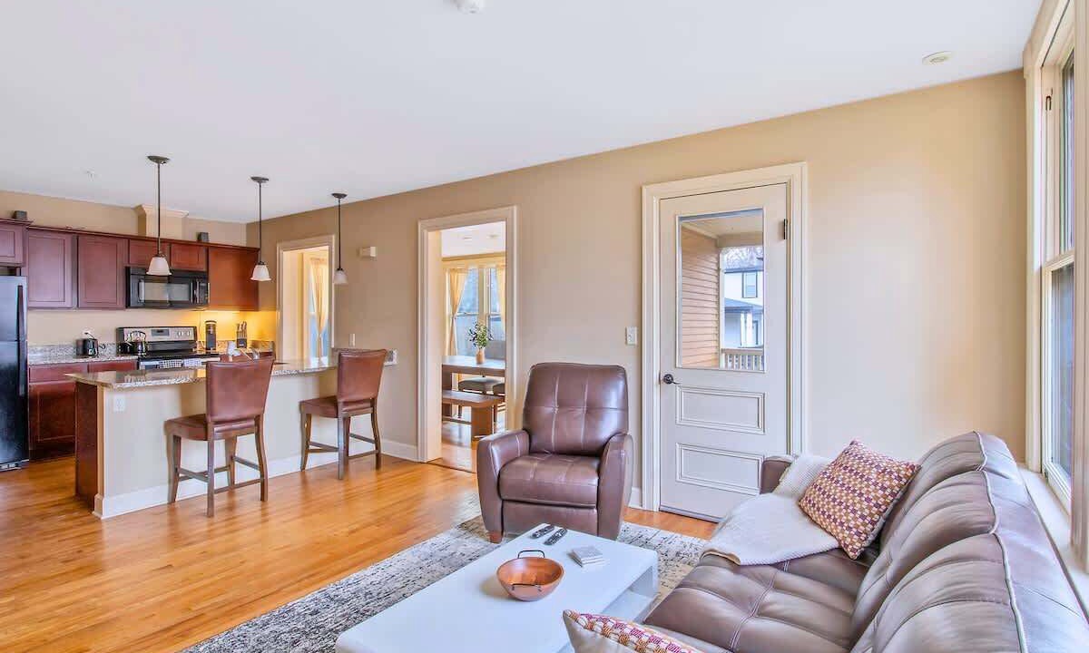 Photo of Livingroom in Eastside