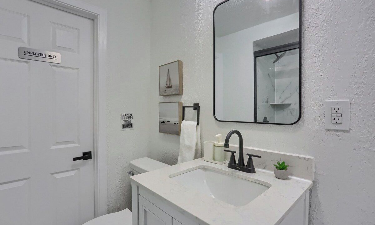 Photo of Bathroom in South Hills