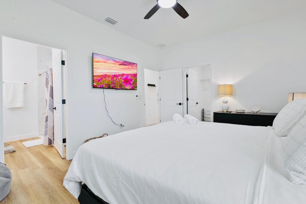 Photo of Bedroom in Gulf Cove