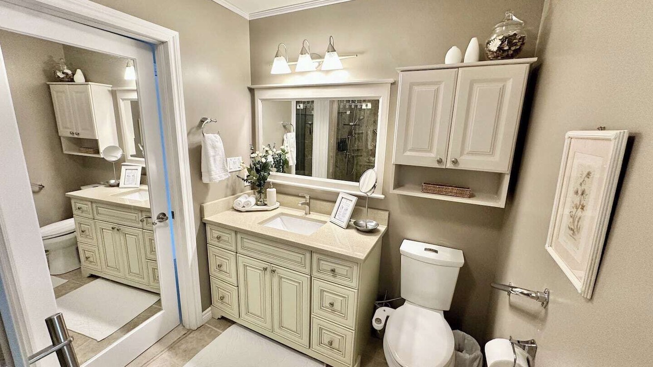 Photo of Bathroom in Tobermory