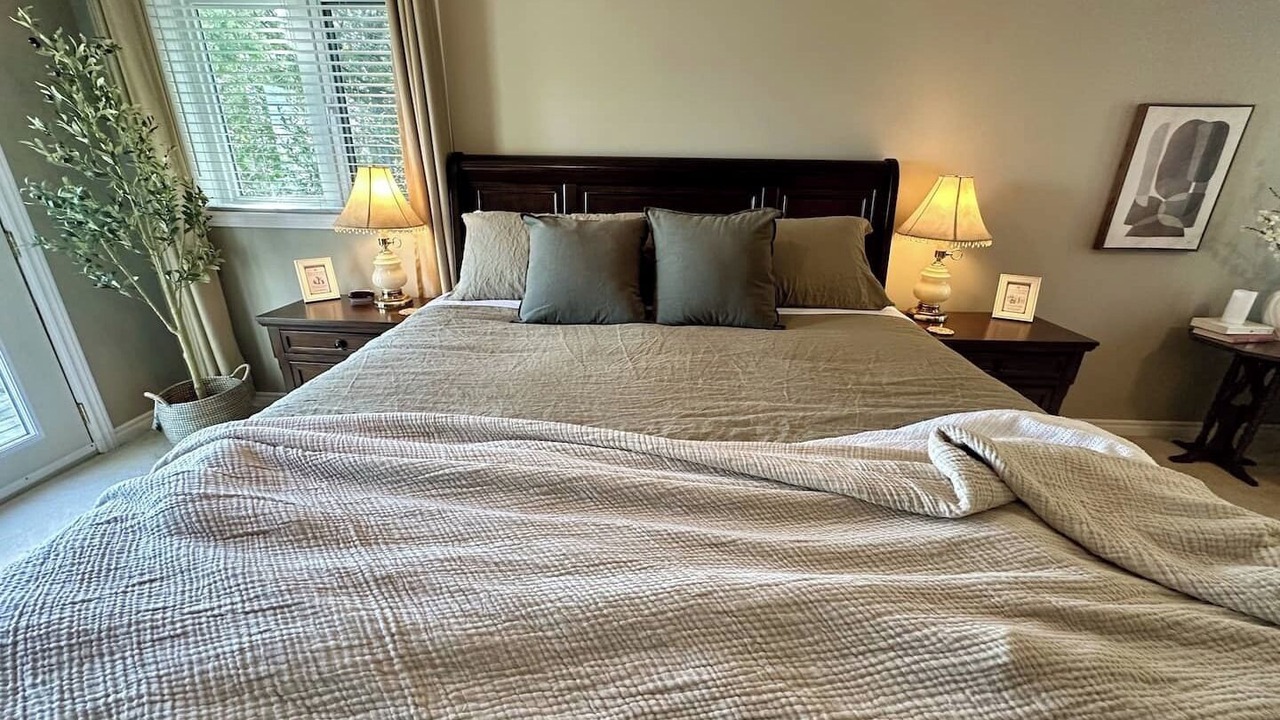 Photo of Bedroom in Tobermory
