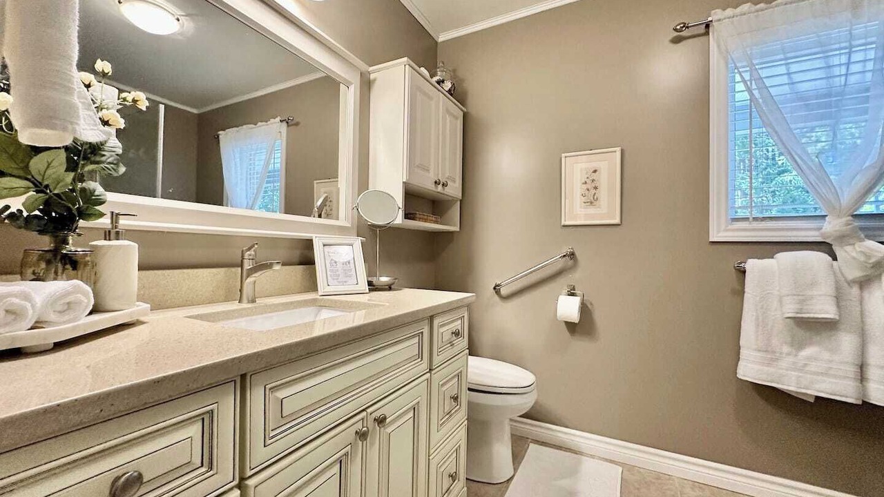 Photo of Bathroom in Tobermory
