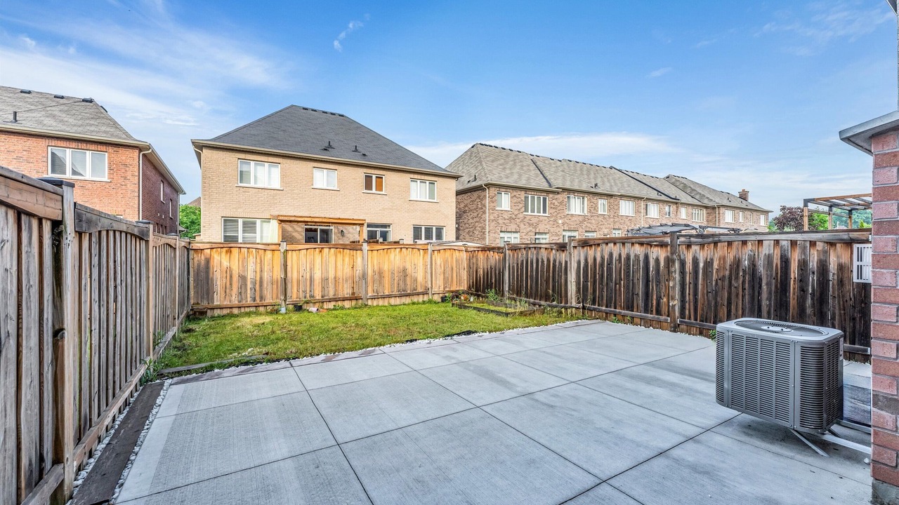 Photo of Outdoor in Brampton