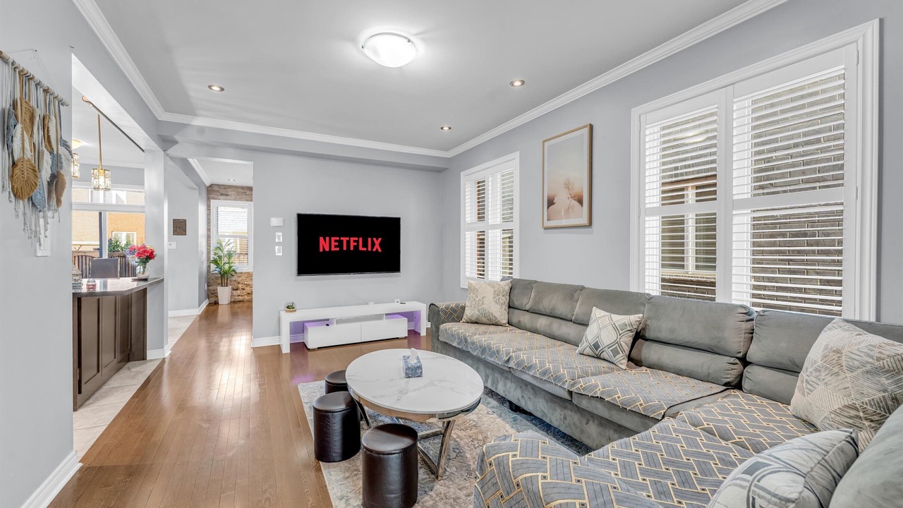 Photo of Livingroom in Brampton