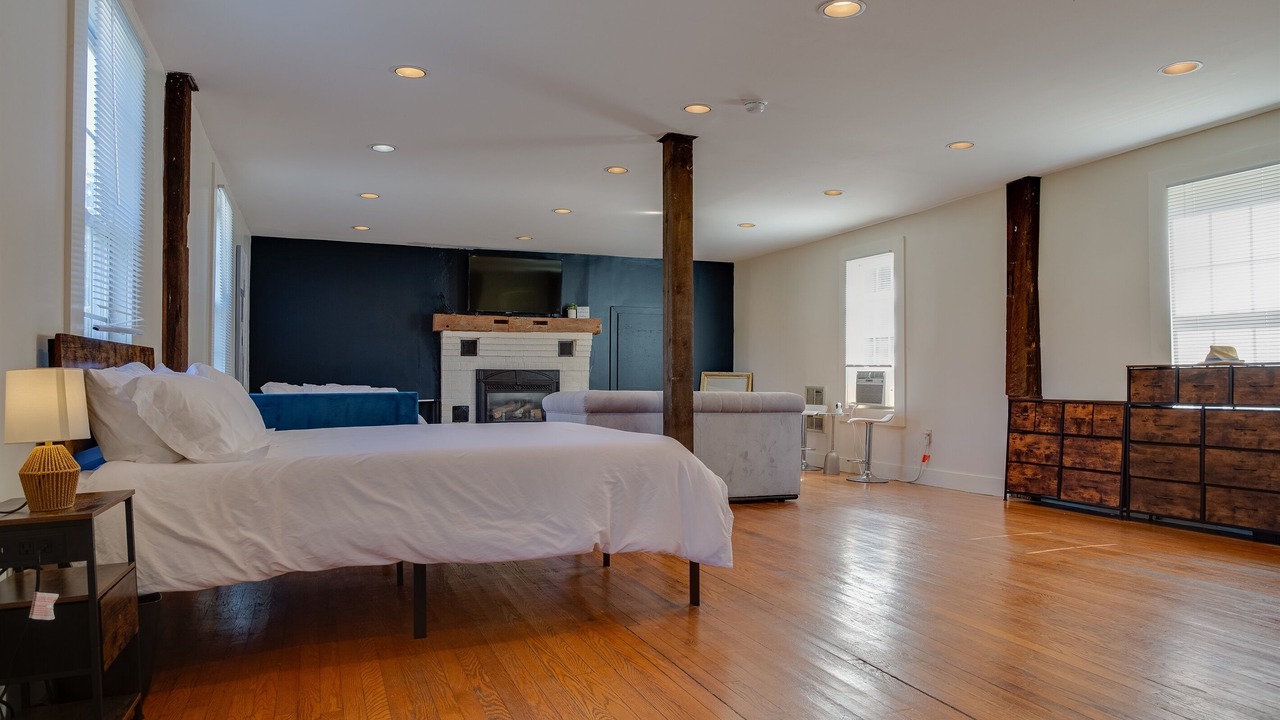 Photo of Bedroom in Fly Creek