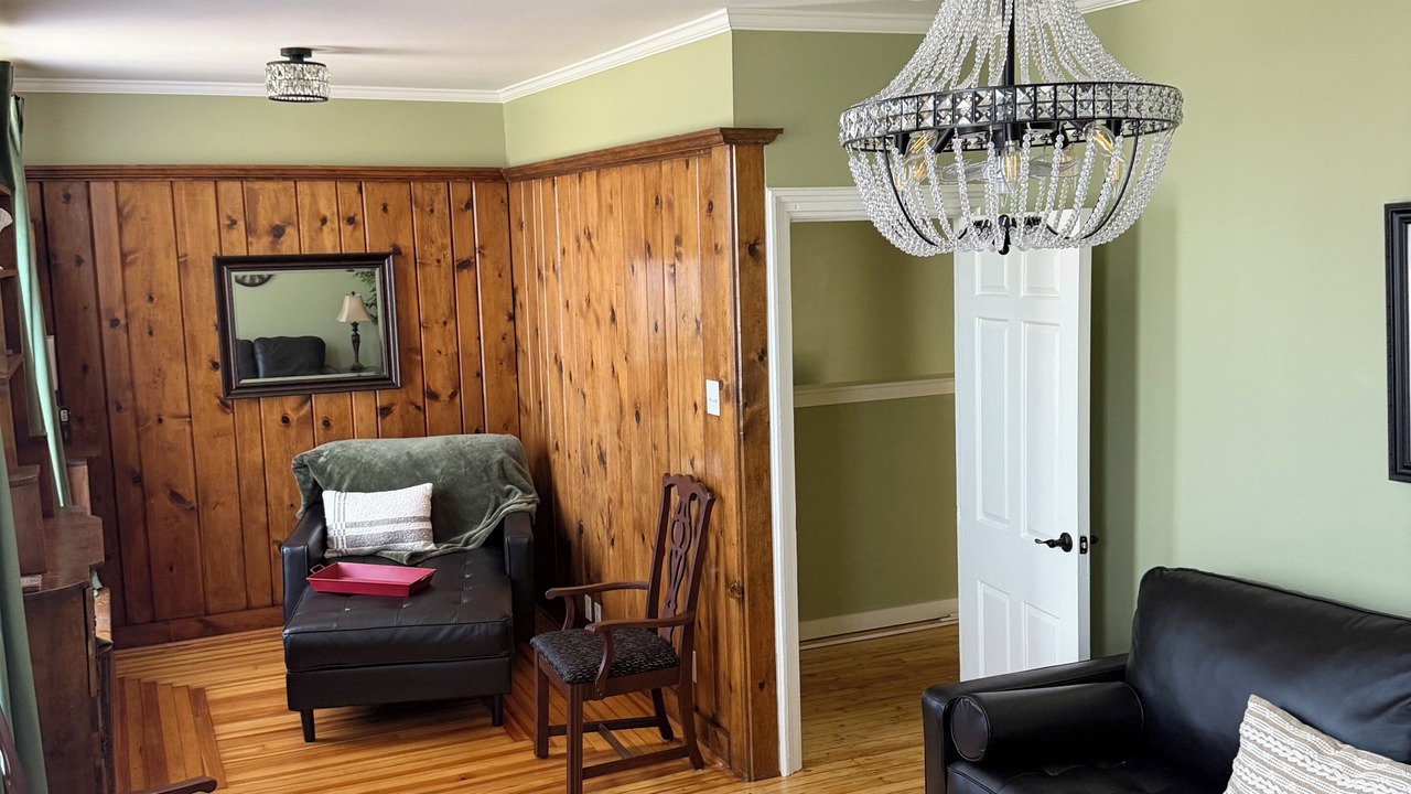 Photo of Livingroom in Oneida