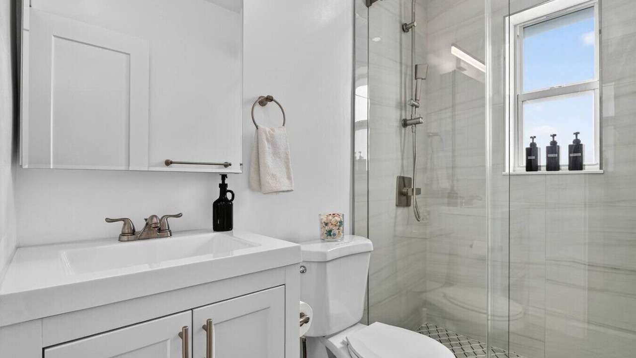 Photo of Bathroom in South Middle River