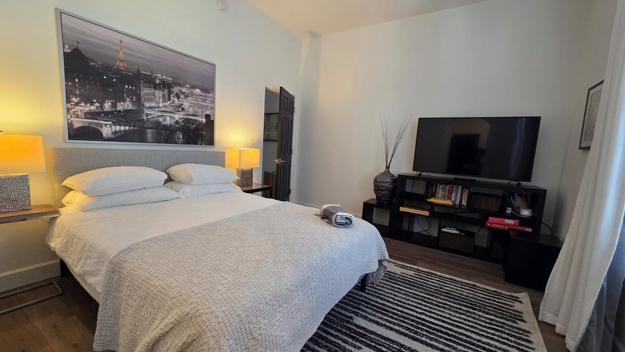Photo of Bedroom in Palm Valley
