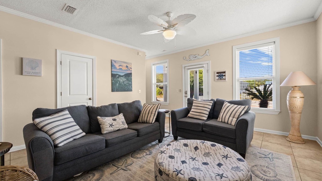 Photo of Livingroom in Laguna Beach Estates