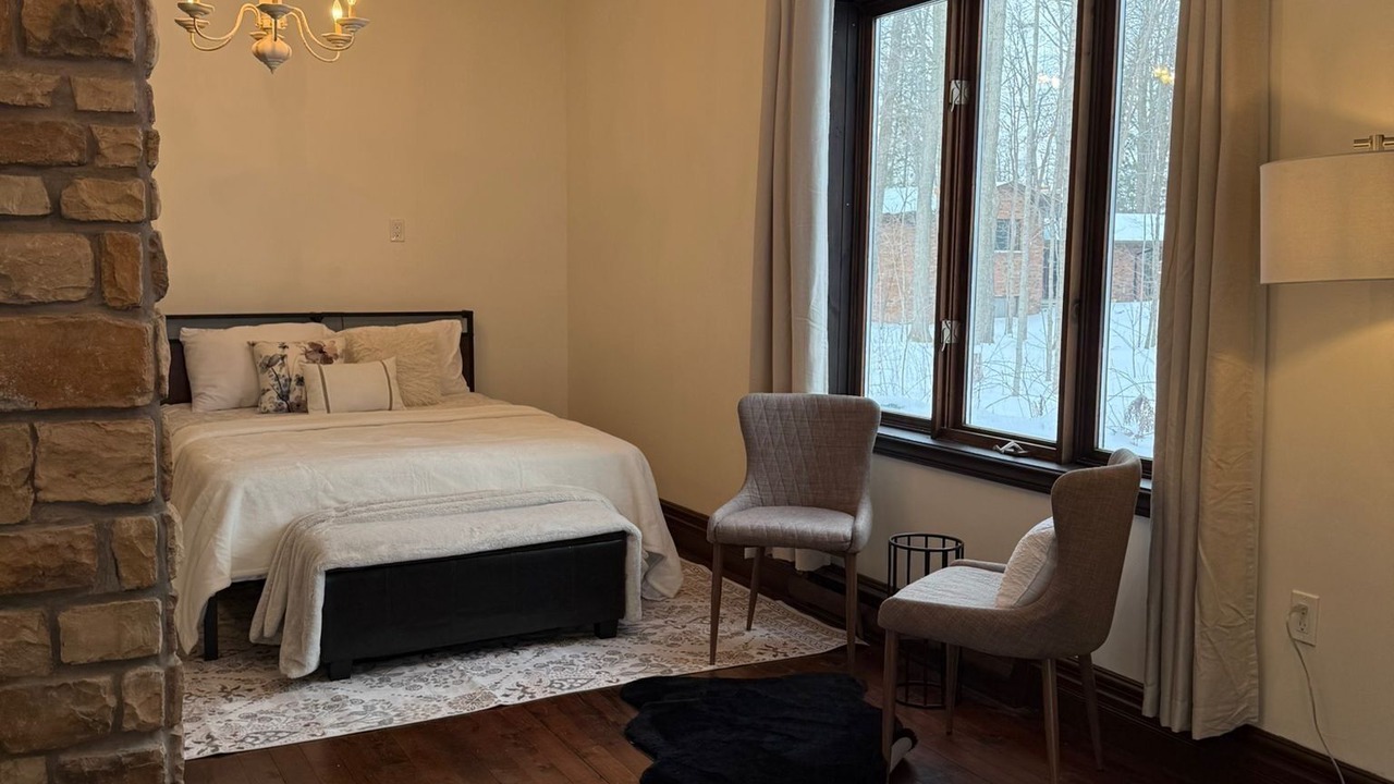 Photo of Bedroom in Bradford West Gwillimbury