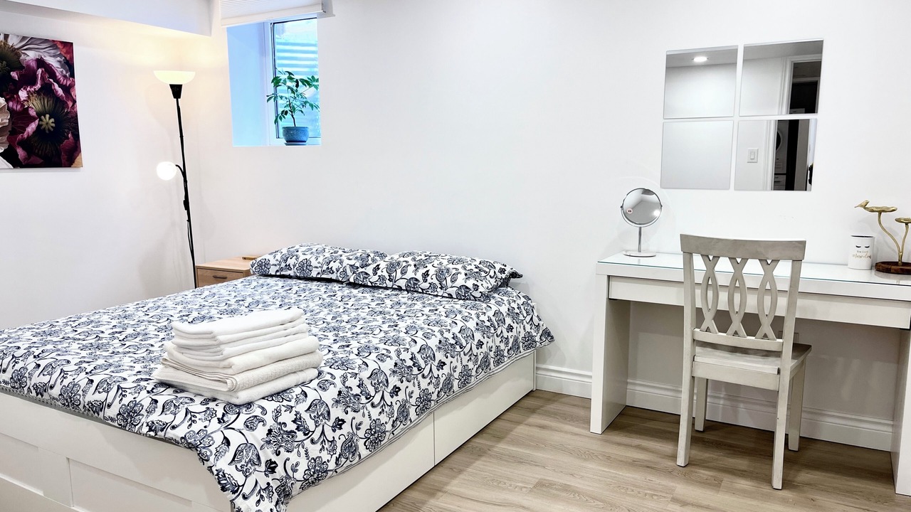 Photo of Bedroom in Newmarket