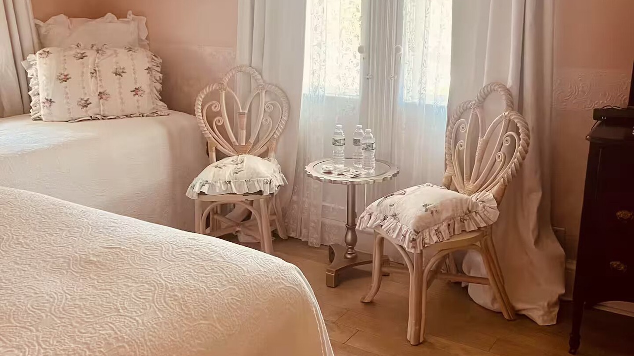 Photo of Bedroom in Spring Lake