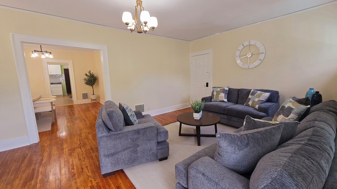 Photo of Livingroom in Eastside