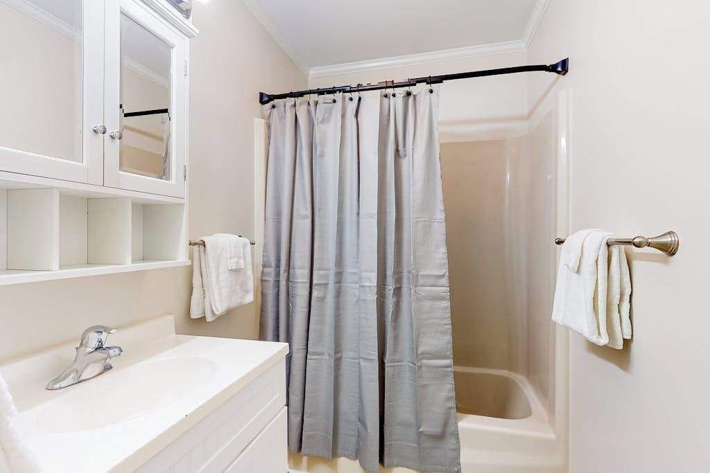 Photo of Bathroom in Caine Woods