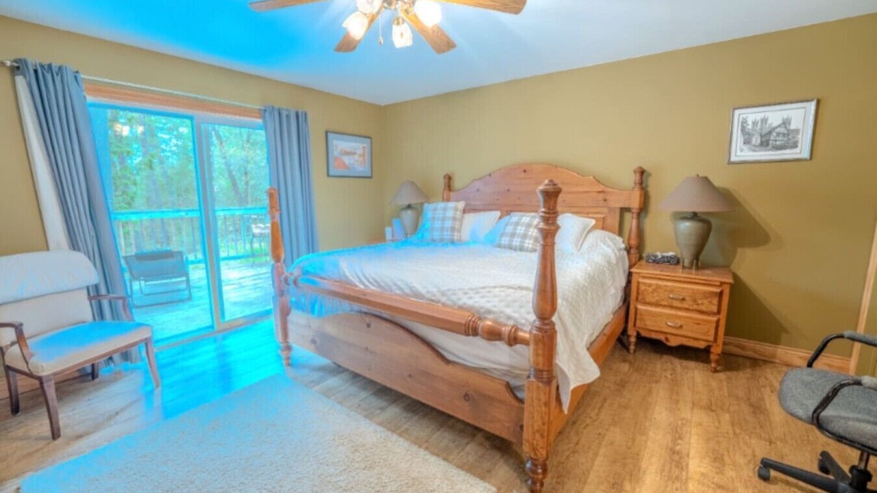 Photo of Bedroom in Unorganized Centre Parry Sound