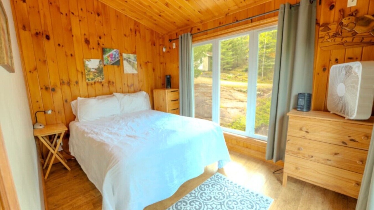 Photo of Bedroom in Unorganized Centre Parry Sound