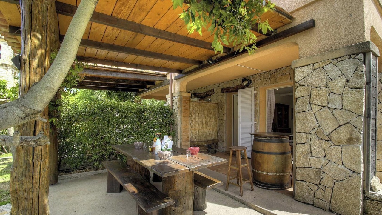 Photo of Outdoor in Altagene