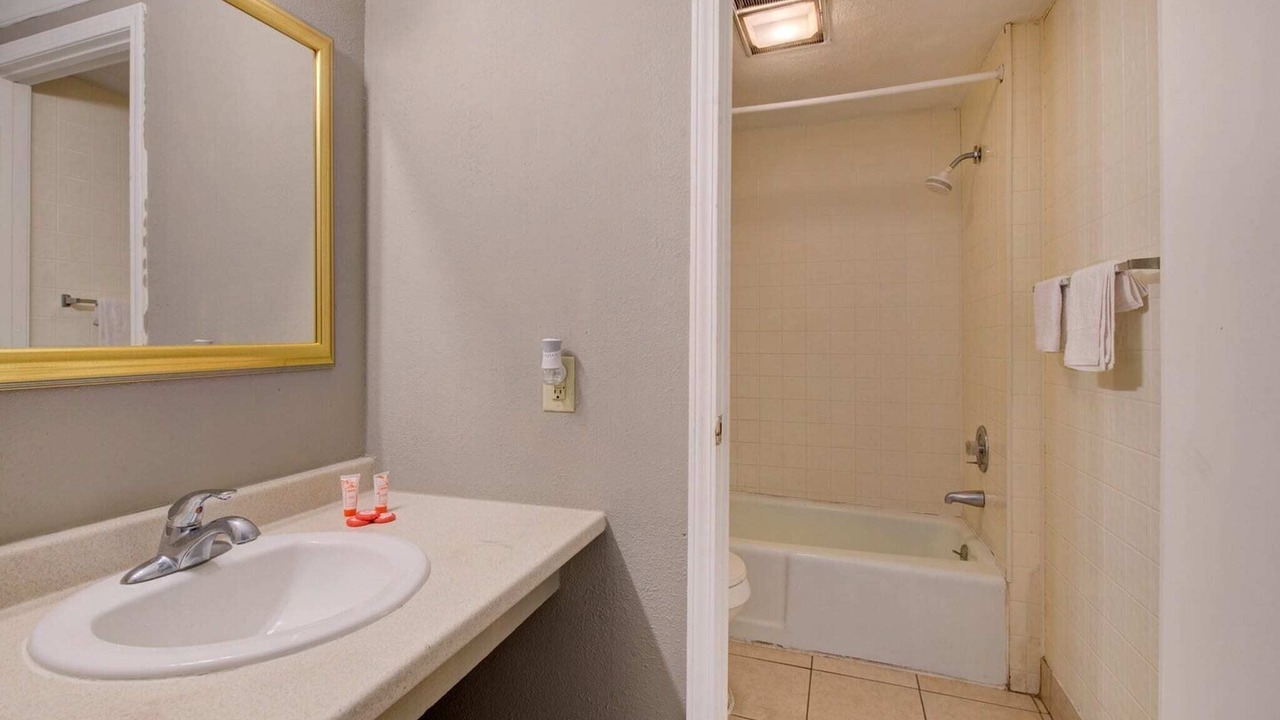 Photo of Bathroom in Douglas