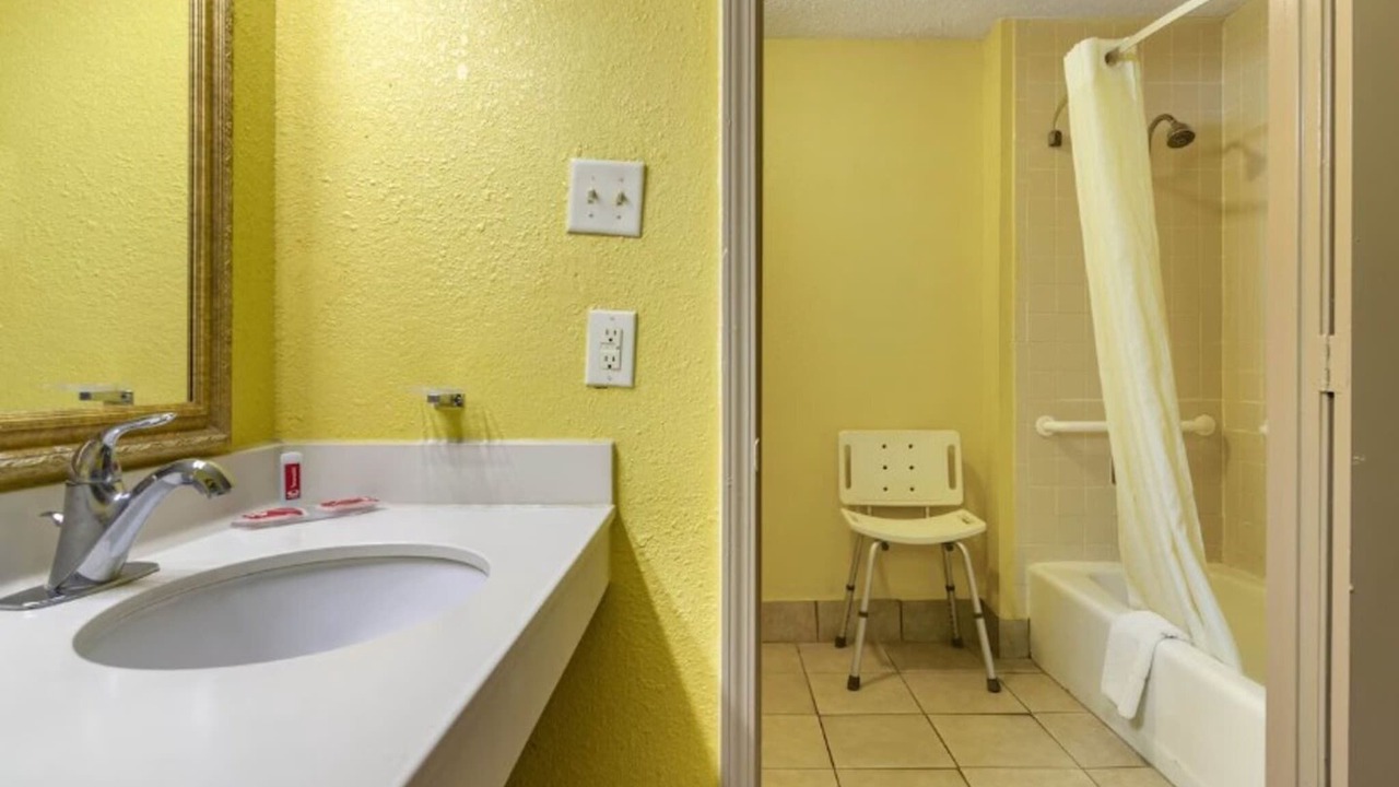 Photo of Bathroom in Douglas