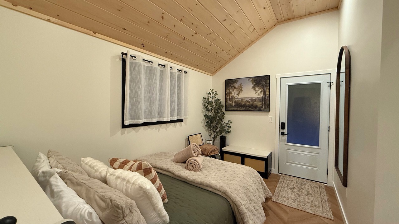 Photo of Bedroom in Bala