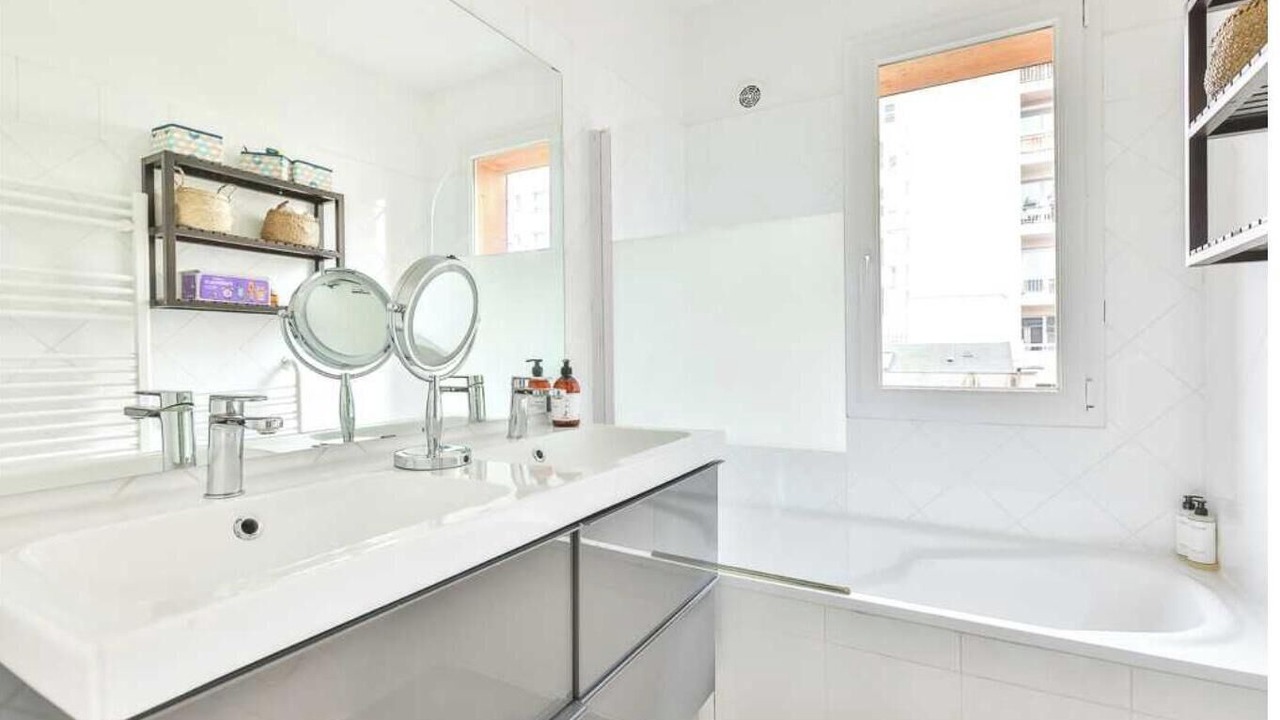 Photo of Bathroom in 19th Arrondissement