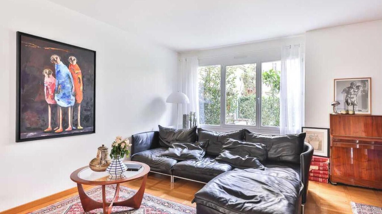 Photo of Livingroom in 19th Arrondissement