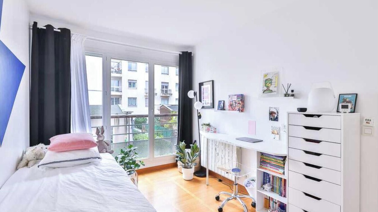Photo of Bedroom in 19th Arrondissement