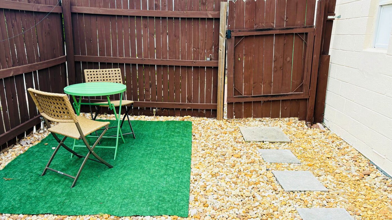 Photo of Outdoor in Parker Ridge