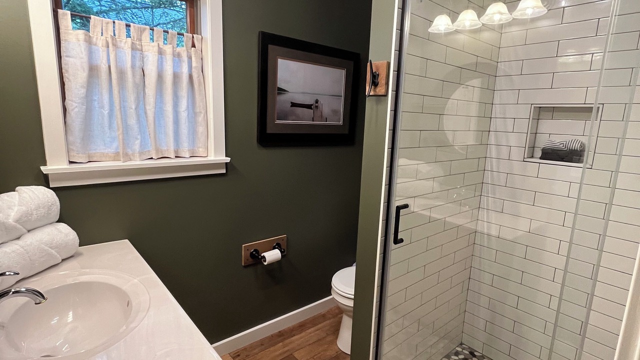 Photo of Bathroom in Drums