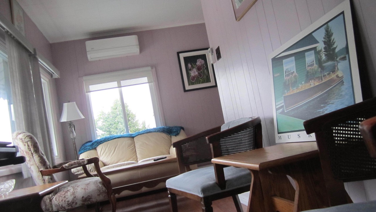 Photo of Livingroom in Midland